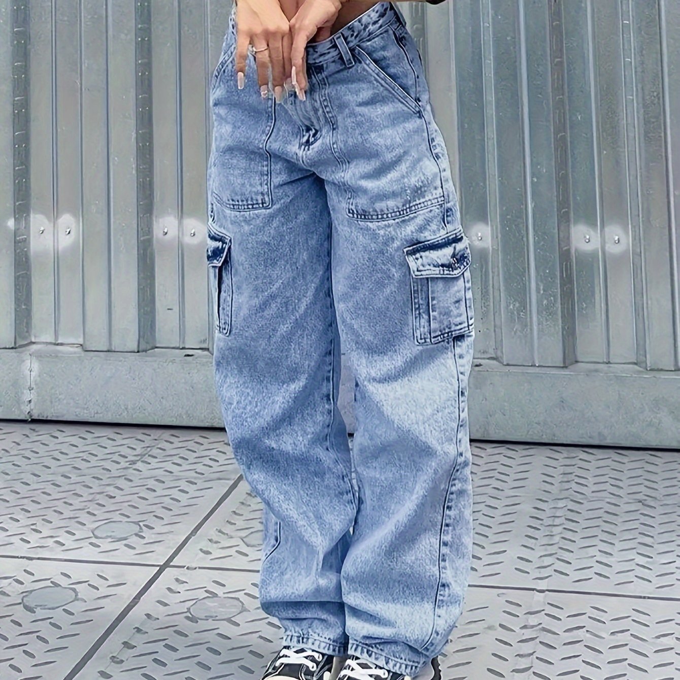 Stylish Loose Fit Cargo Denim Pants - Women Jeans with Side Flap Pocket, Streetwear Design, Comfortable and Fashionable for Fall Season, Casual Wear