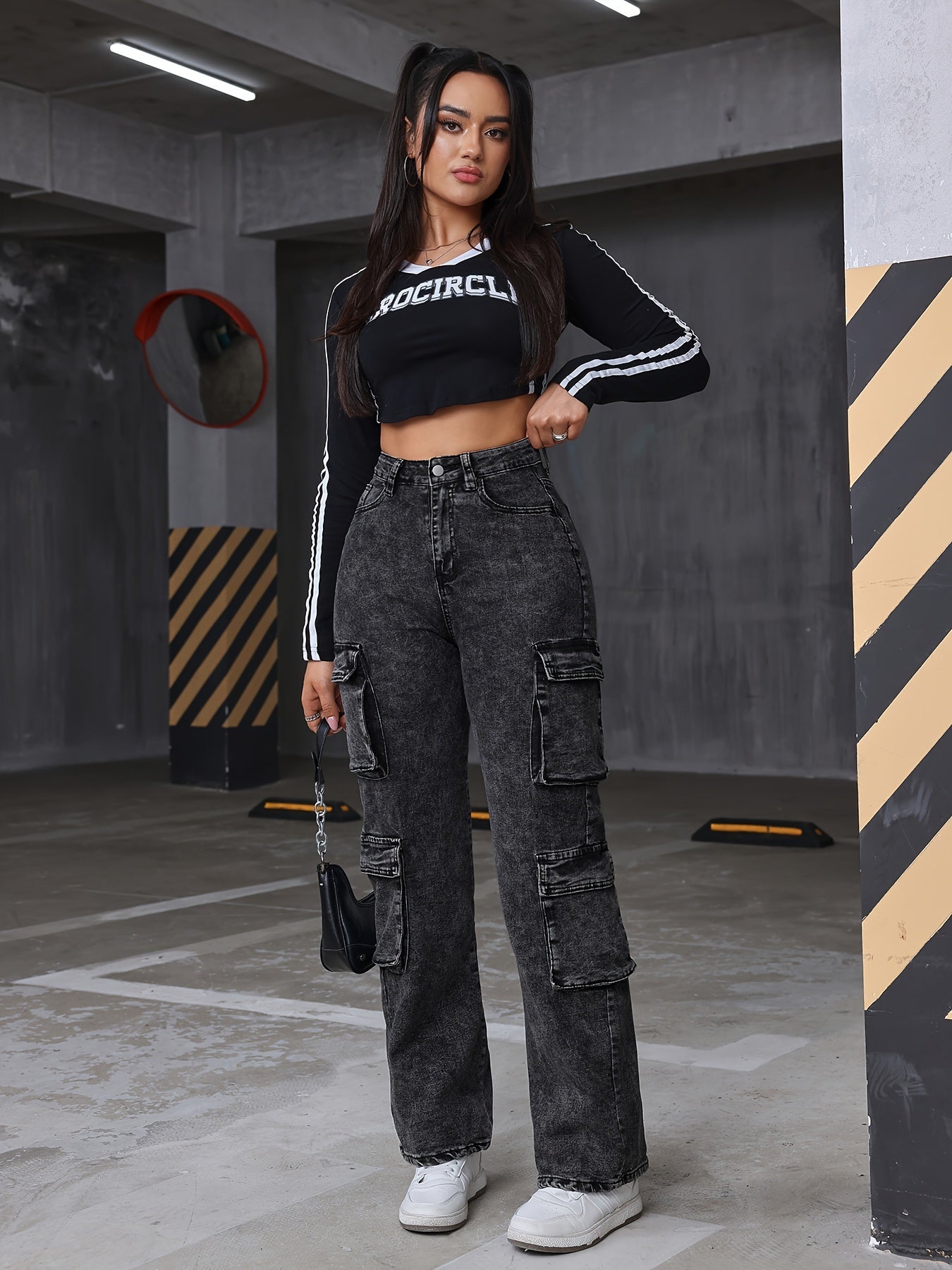 Stylish High Waist Boyfriend Cargo Denim Jeans - Women Jeans with Flap Pockets, Casual Baggy Fit, Comfortable Stretch Fabric, and Classic Five-Pocket Design - Perfect for Daily Wear and Outdoor Activities