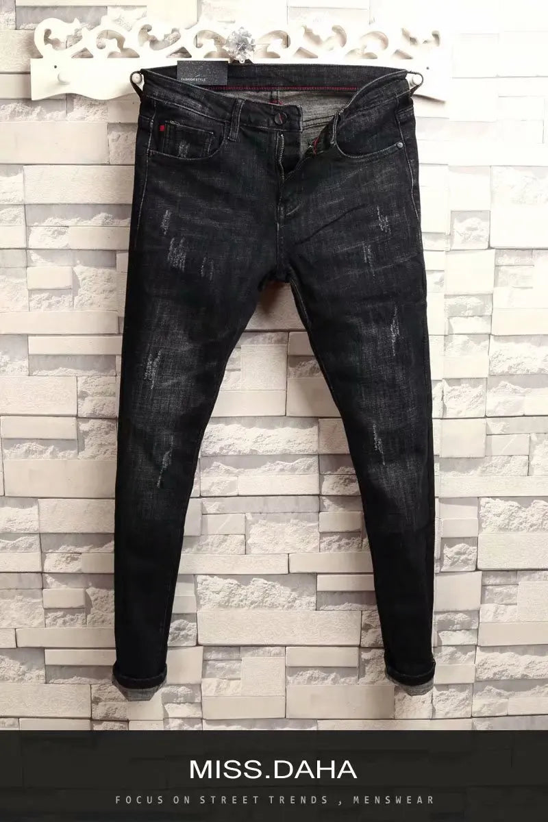 Man's Summer New Elastic Slim Fit Korean Spirit Guy Leggings Skinny Black Denim Jeans Casual Men Designer Ripped Pants