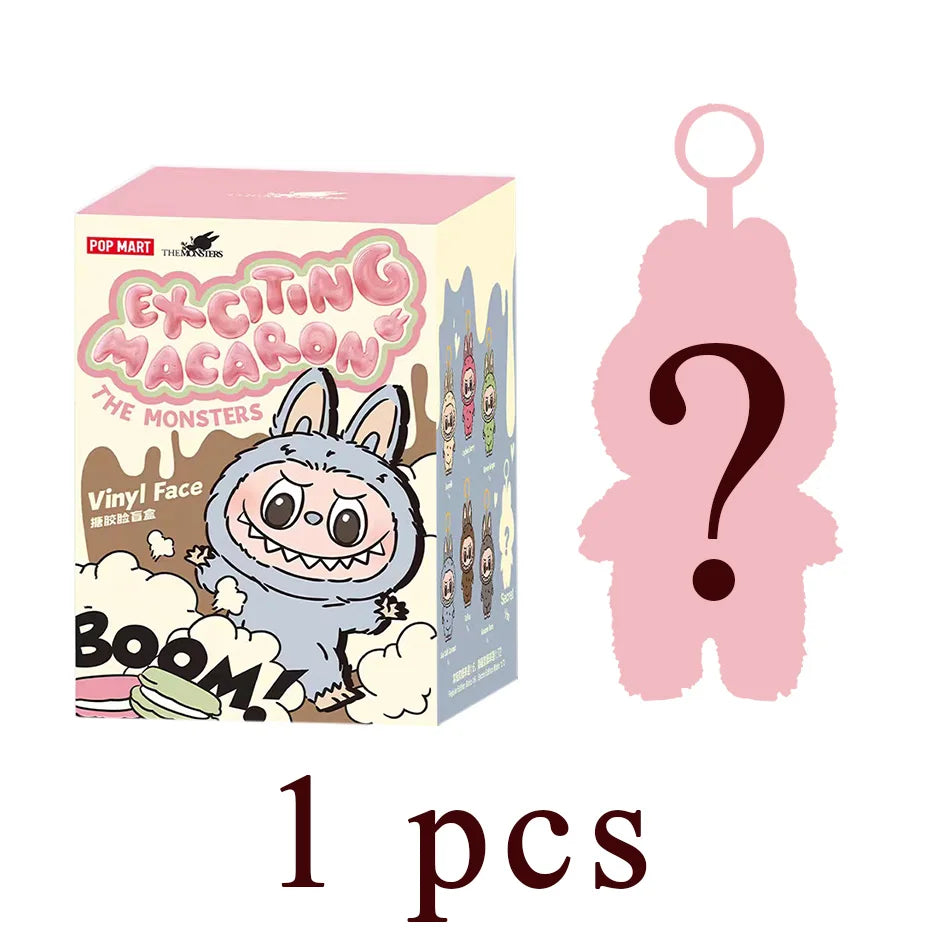 2025 New Stock figura de Anime caliente Labubu tiene un asiento serie PVC colgante muñeca modelo monstruo réplica llavero chico j