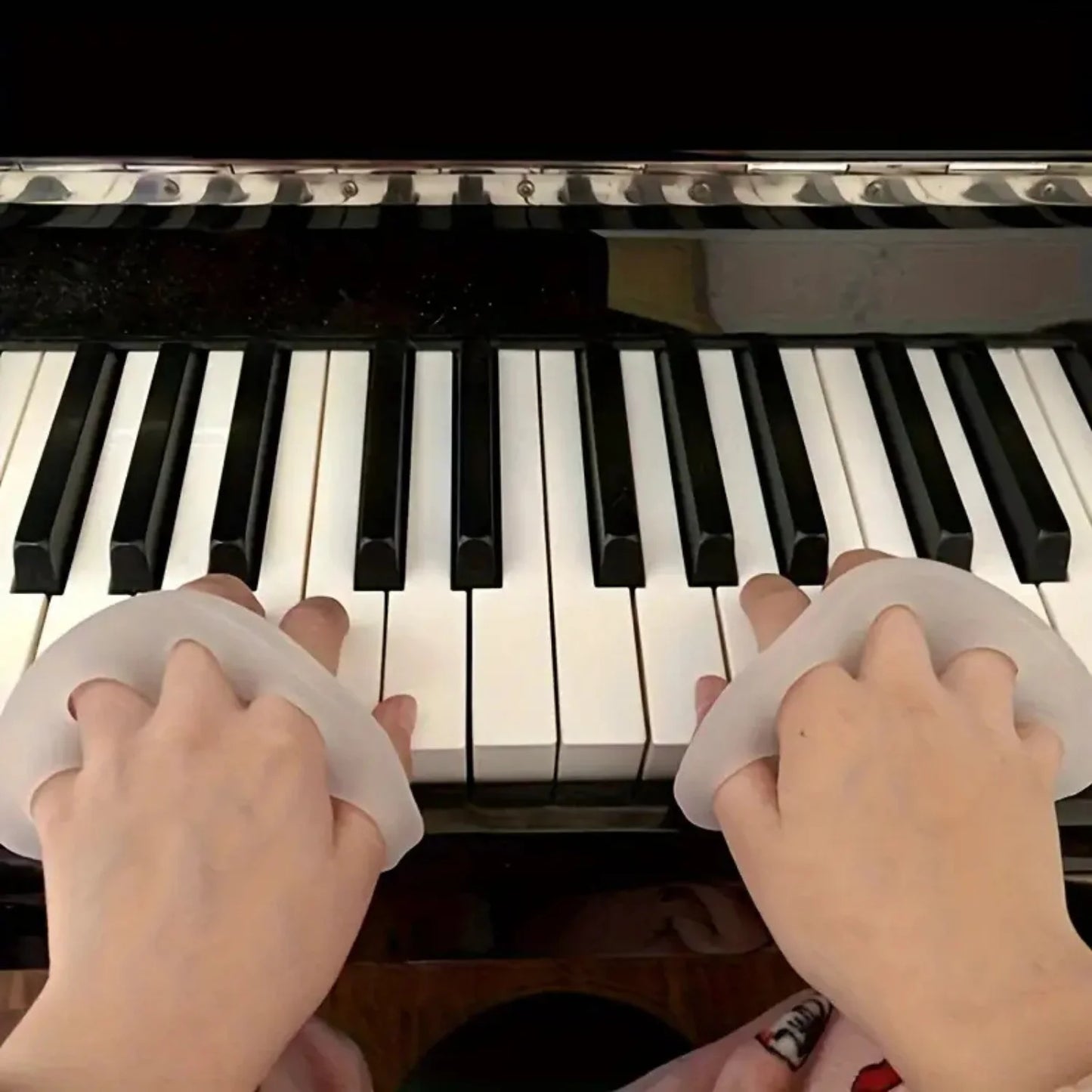 Silicone Piano Trainer - Piano Finger Strengthener, Piano Hand Trainer - Hand Correction and Training Tool