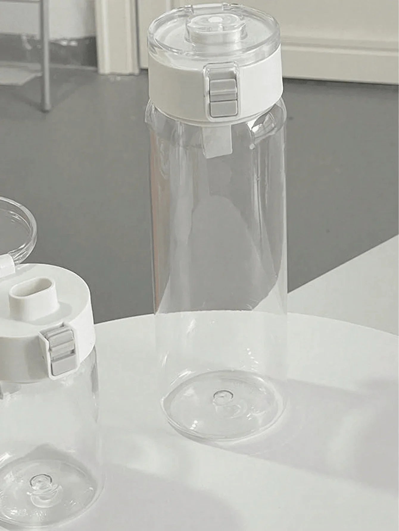 1pc Portable Sports Fitness Large Capacity Transparent Cup, Outdoor, Travel, Office Essential Water Bottle